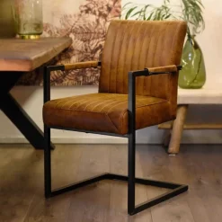 HUUS Eetkamerstoelen*Eetkamerstoel België met arml. – €179,- p.s (per 2 stuks)